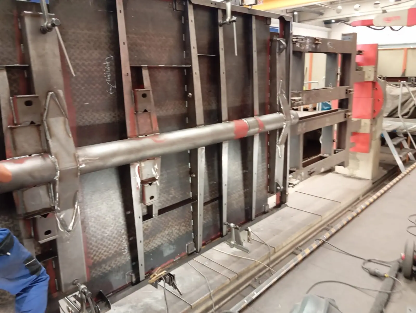 Large fabricated steel assembly